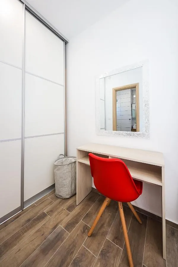 Apartment 1Oak Rentals 2 Vir